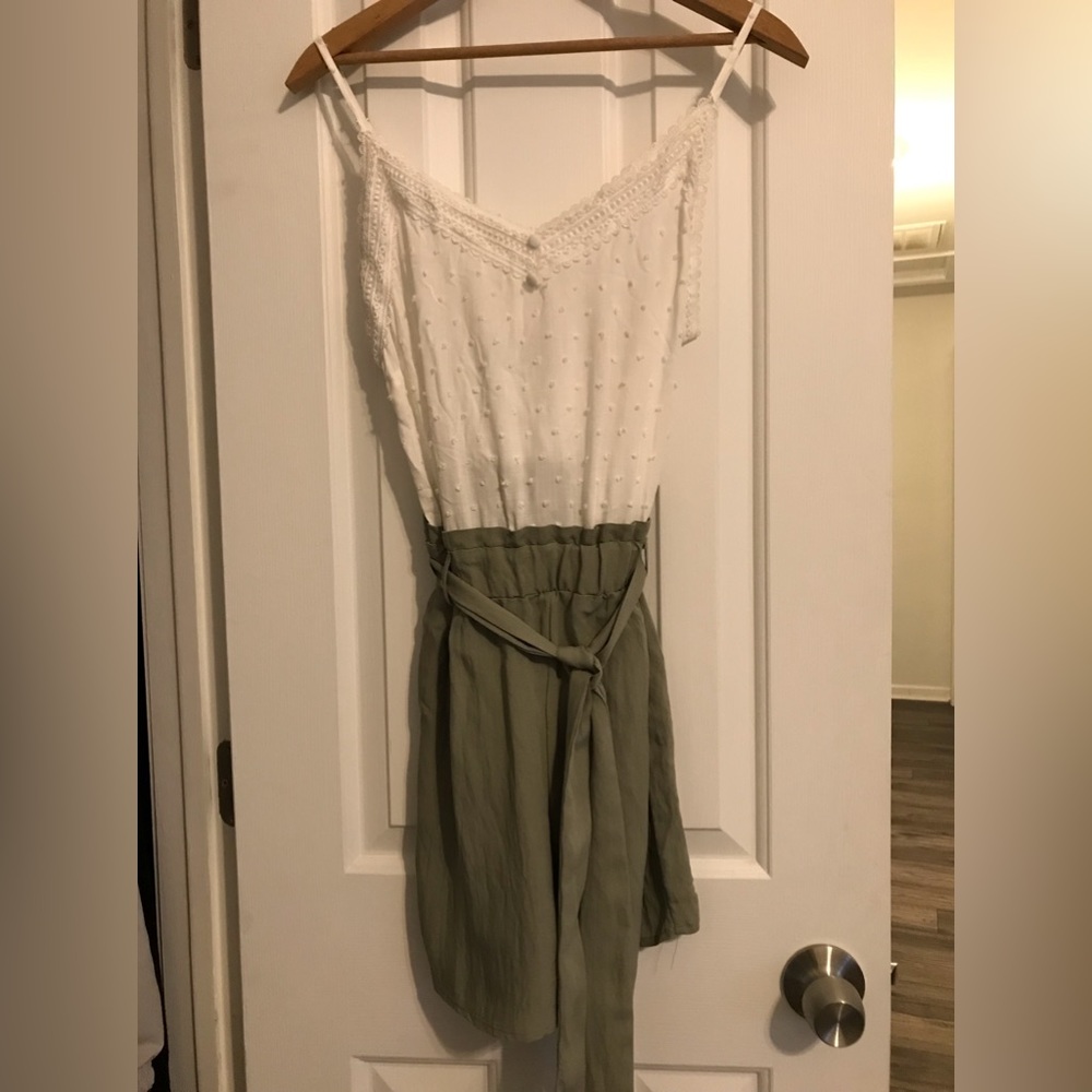 Mine Olive green white romper short dotted swiss adjustable strap large